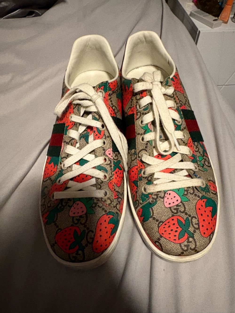 Gucci supreme ace strawberry sneaker woman 10